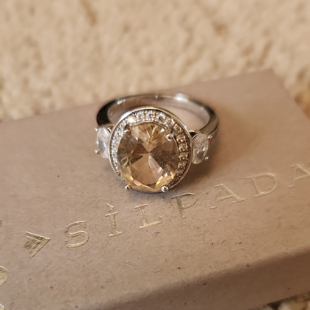 Silpada Silver Ring with Pink quartz Center stone and Crystal Accents size 6
